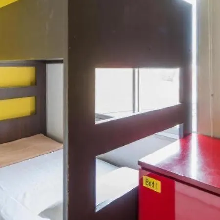 G4 Station Backpackers Hostel-2